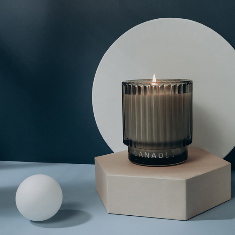 M&Scent Fragrances Velas Perfumadas en Tarros Grandes de Menta Silvestre y Eucalipto