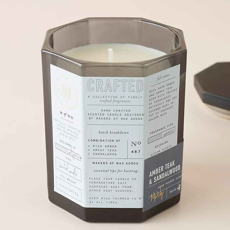 Vela de cristal artesanal otoñal con tapa de madera de lujo personalizada con mecha de algodón y recipiente de cristal con mezcla de cera de soja de M&Scent.