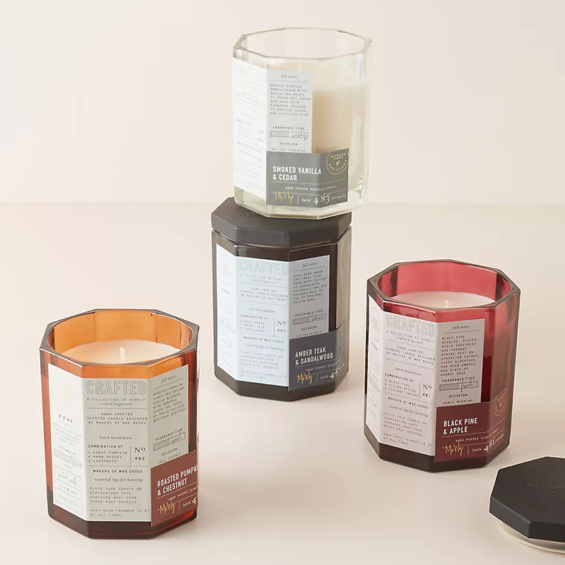 Vela de cristal artesanal otoñal con tapa de madera de lujo personalizada con mecha de algodón y recipiente de cristal con mezcla de cera de soja de M&Scent.