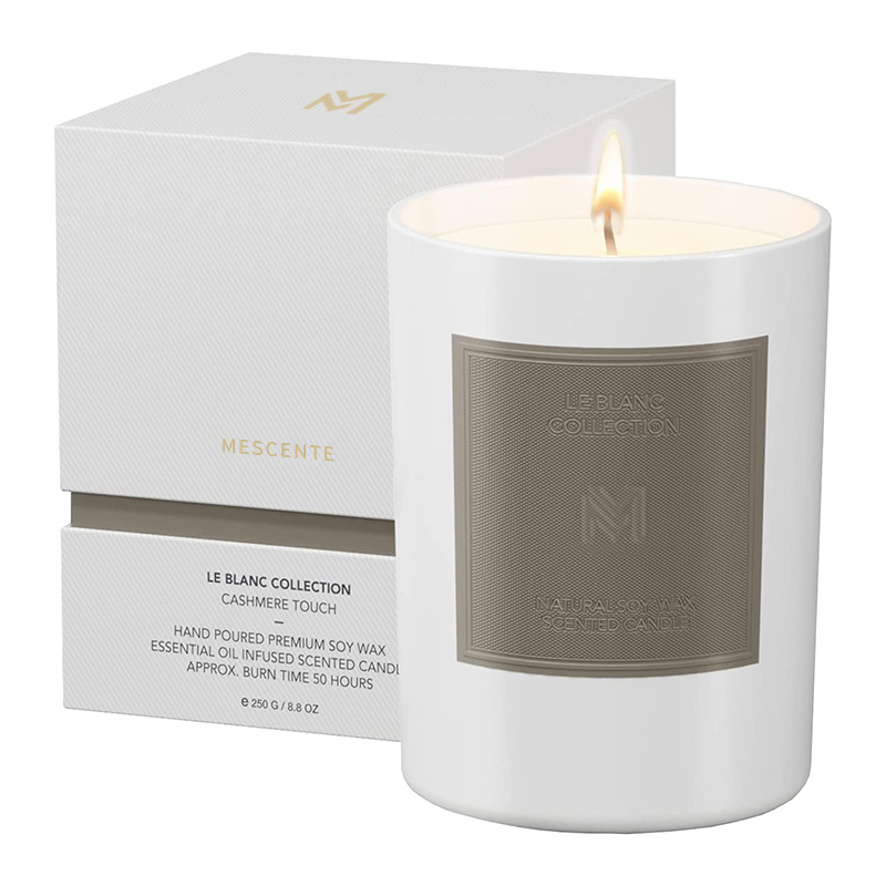 M&Scent vende al por mayor sistemas de velas de cera de soja de aromaterapia de Navidad con tarro de cristal negro de lujo personalizado