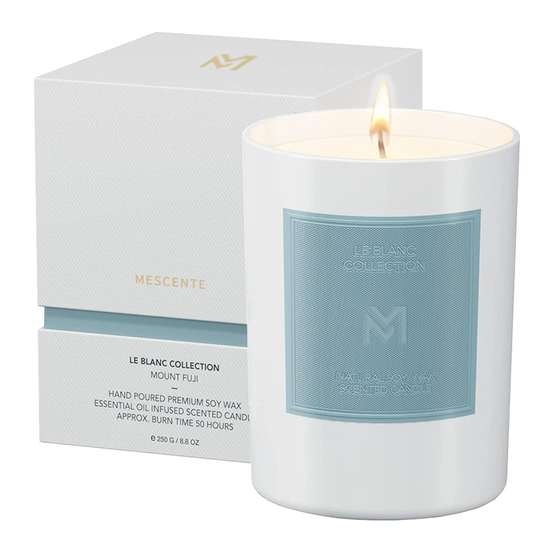 M&Scent vende al por mayor sistemas de velas de cera de soja de aromaterapia de Navidad con tarro de cristal negro de lujo personalizado