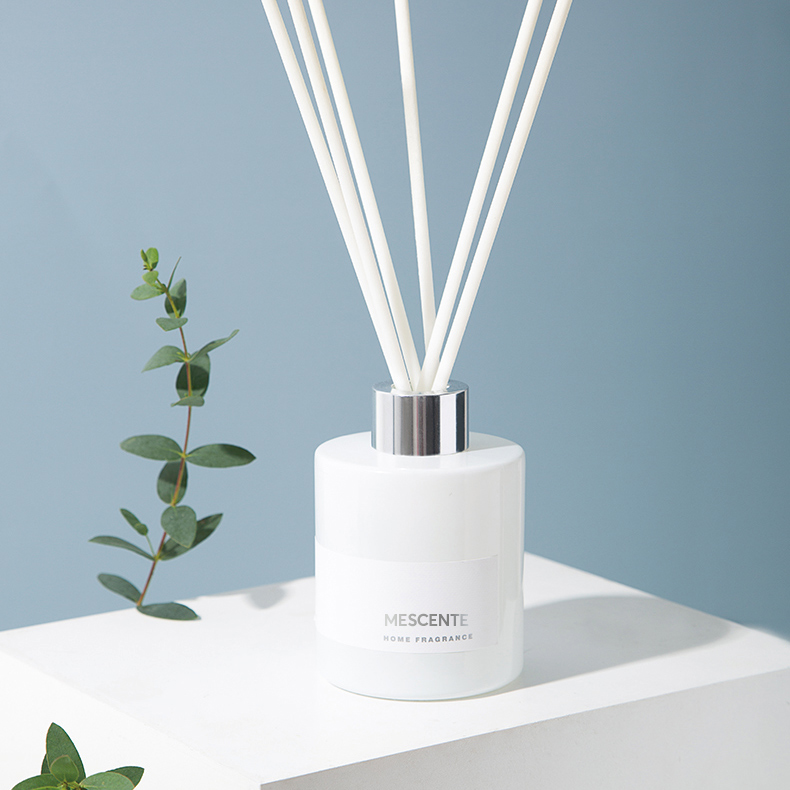 Difusor de láminas de fibra decorativa de lujo al por mayor con etiqueta privada de M&Scent con tapón