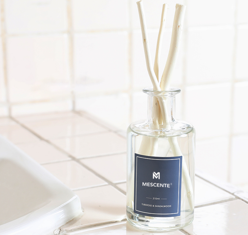 M&Scent vende al por mayor el difusor de láminas de lujo del último diseño de la nueva llegada de la botella de cristal 2022