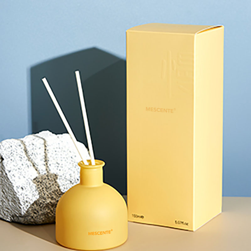 El difusor de láminas de lujo del aceite esencial del aroma de la fragancia del hotsale de M&Scent con los palillos de la rota.