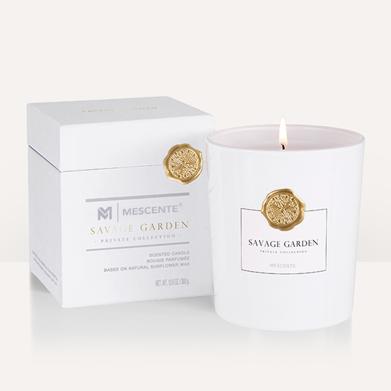Los tarros de cristal decorativos personalizados de lujo de la etiqueta privada de M&Scent perfumaron la vela de la cera de soja.