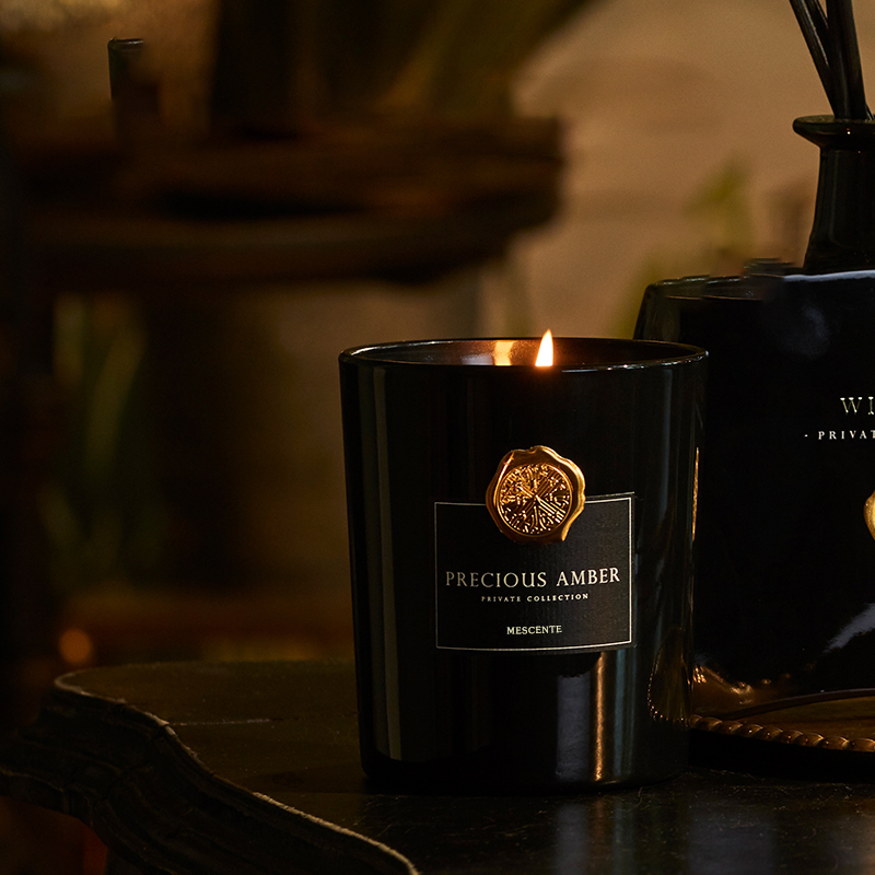 Los tarros de cristal decorativos personalizados de lujo de la etiqueta privada de M&Scent perfumaron la vela de la cera de soja.