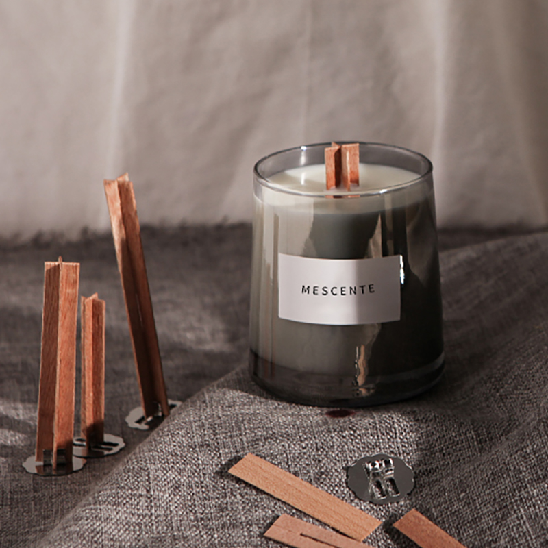 Los tarros de cristal de lujo de M&Scent mechas de madera cristalinas perfumaron la vela de cera de soja, velas de boda