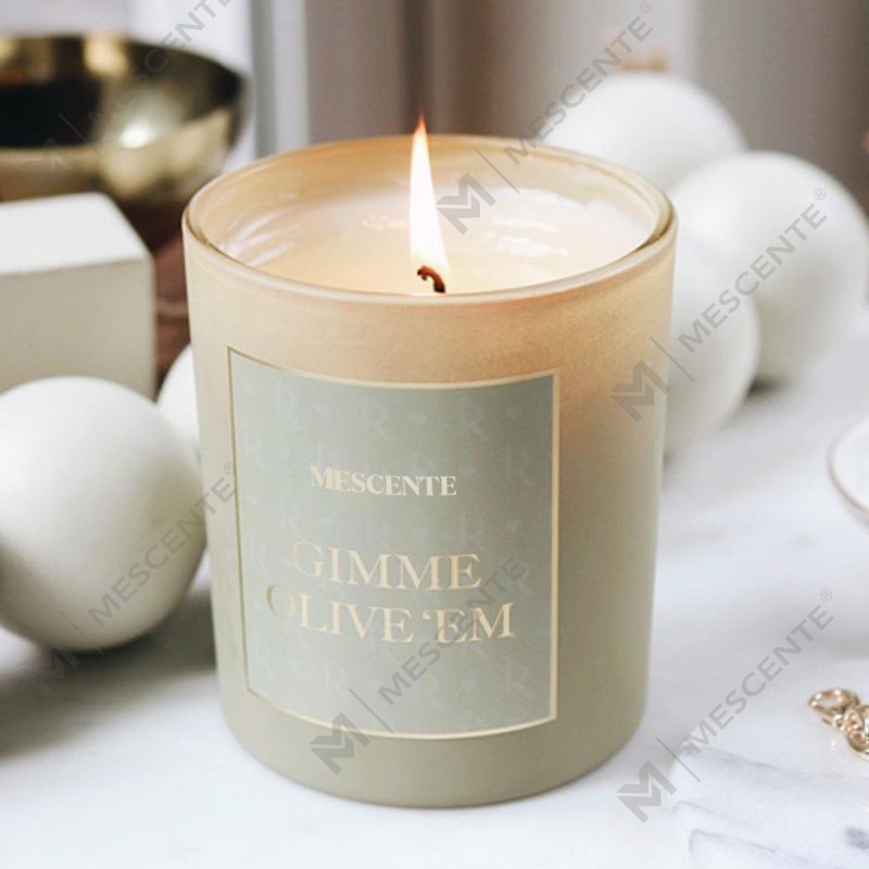 Venta al por mayor de nuevos frascos de cristal navideños de lujo personalizados con etiqueta privada, velas de soja perfumadas Kerzen con tapa