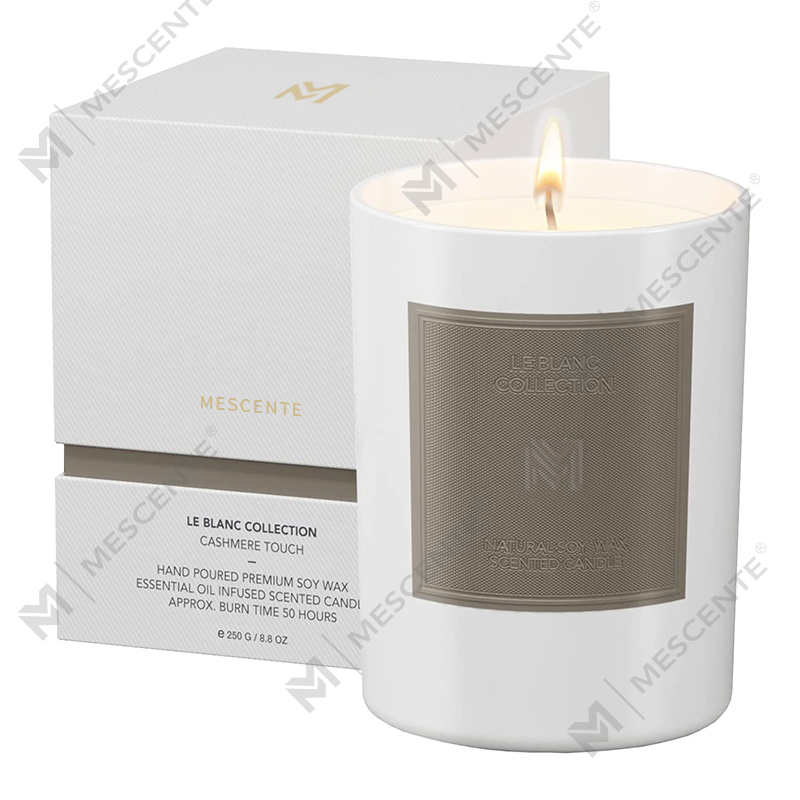 Venta al por mayor de juegos de velas de cera de soja con aromaterapia navideña en tarro de vidrio negro de lujo personalizado de M&Scent