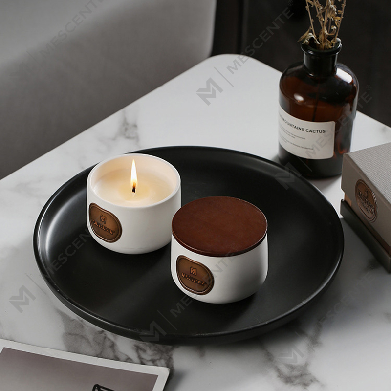 Juegos de regalo de velas de cera de coco perfumadas personalizadas de cerámica de marca privada de M&Scent