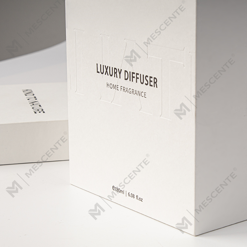 Difusor de láminas de aromaterapia líquida con barra de ratán grande de botella cuadrada grande de M&Scent Favoritos con tapón