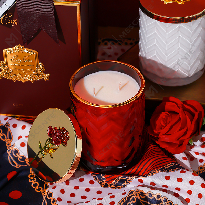 Venta al por mayor de velas de soja aromáticas con aroma y aroma, en envases de marca privada personalizados de M&Scent, con cristales