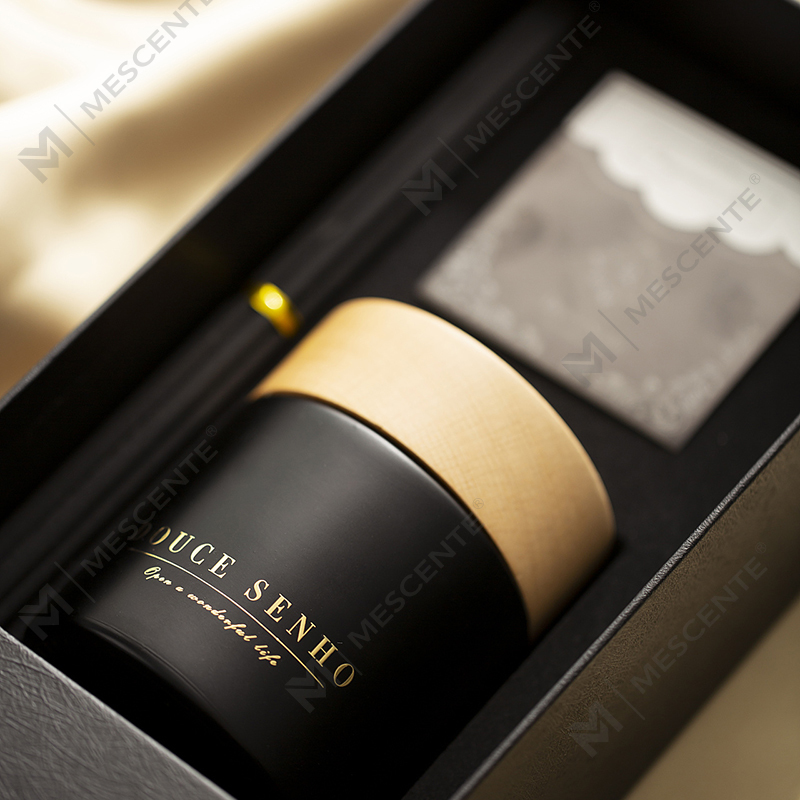 Difusor de láminas de aromaterapia con perfume de botella negra: líder en la tendencia de alta gama de juegos de regalo de aromaterapia para interiores