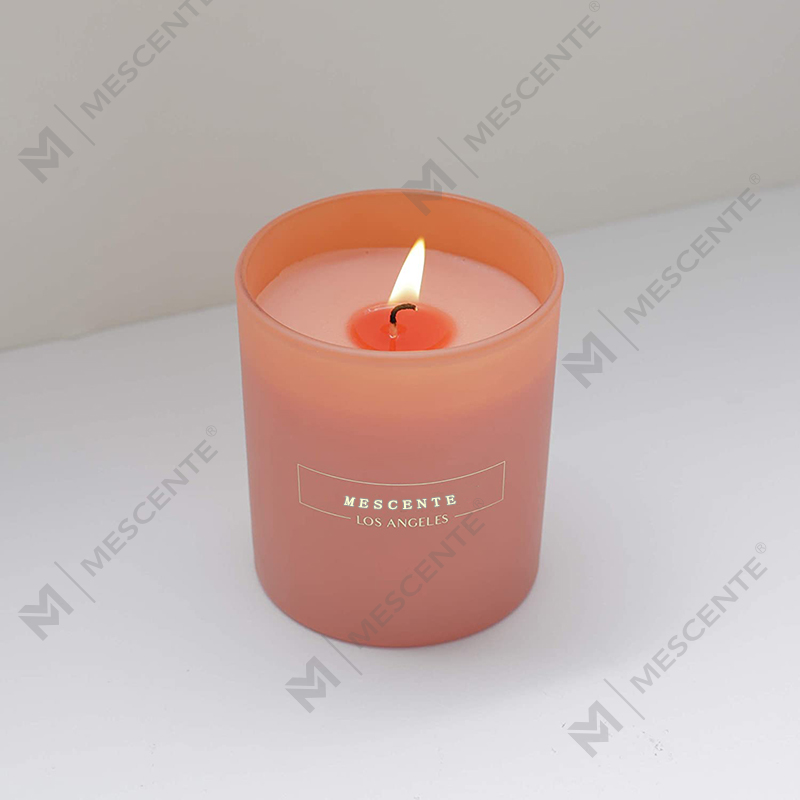 Venta al por mayor de velas de soja con aroma y fragancia perfumada de aromaterapia en envases de marca privada de M&Scent