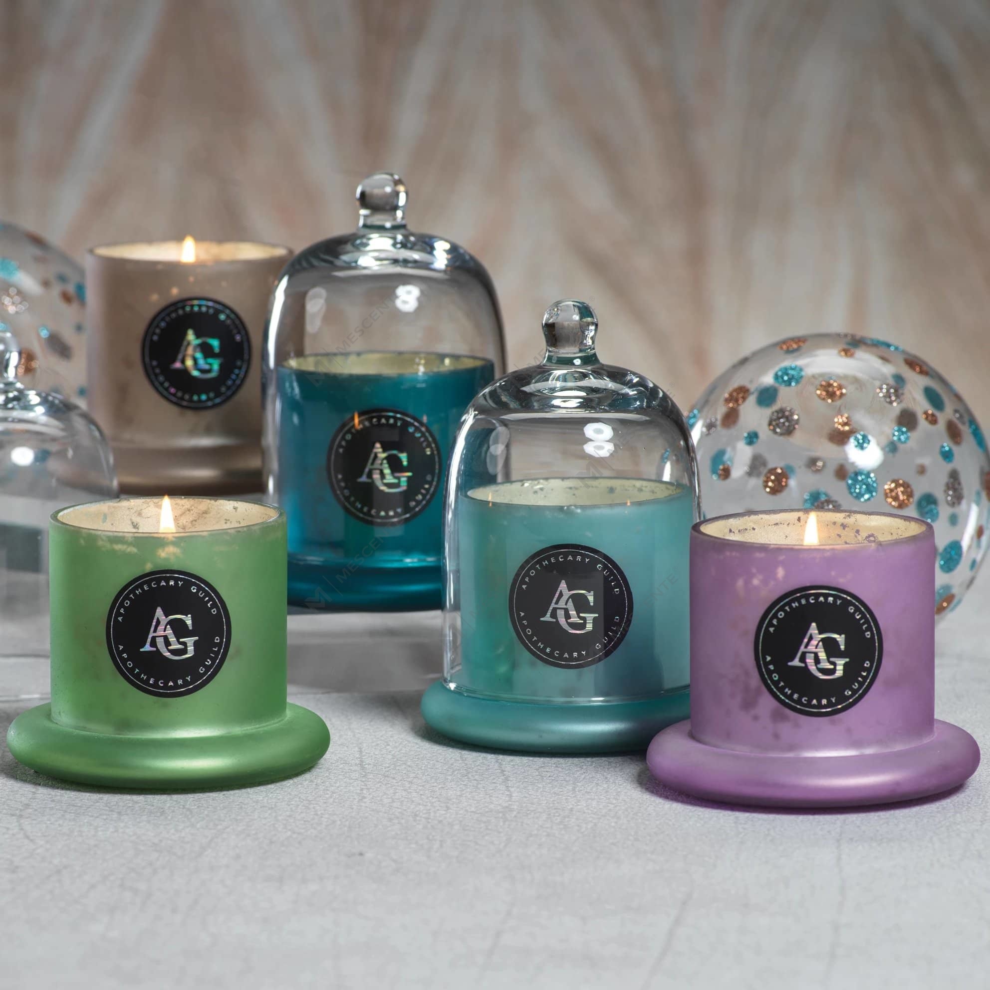 Vela perfumada decorativa con tapa de cúpula de vidrio para campana de boda romántica de M&Scent A29275