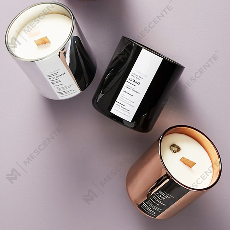 Velas de soja perfumadas con té blanco de marca privada Mescente en frascos