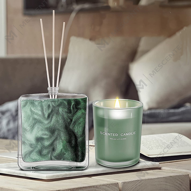 Difusor de láminas de aceite perfumado con limón y albahaca de M&Scent y juego de regalo de velas perfumadas con palitos para el hogar