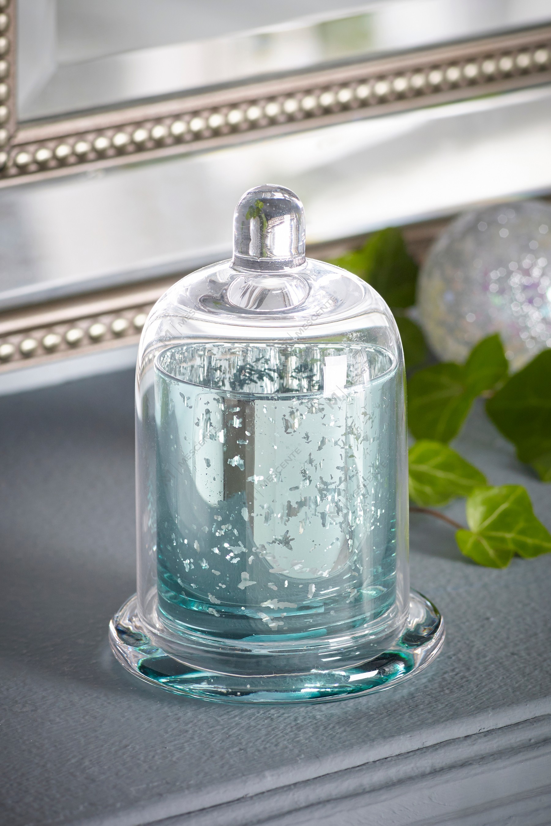 Frascos con cúpula de vidrio y soporte para velas perfumadas con cubierta abovedada plateada de lujo de Mescente