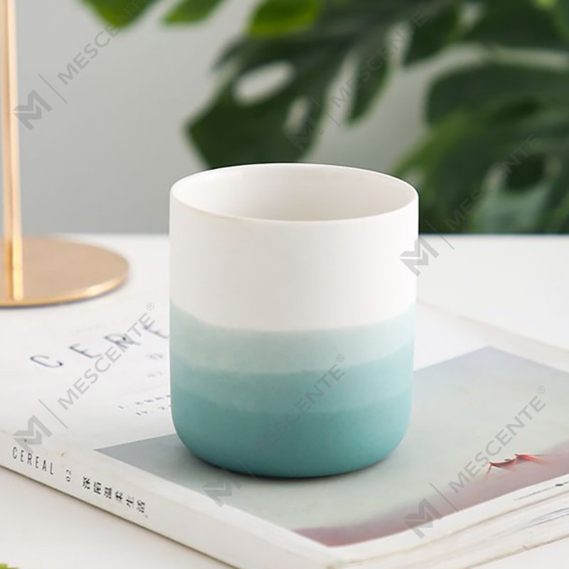 Portavelas, linternas y frascos de velas cónicos de cerámica azul y blanco decorativos de M&Scent