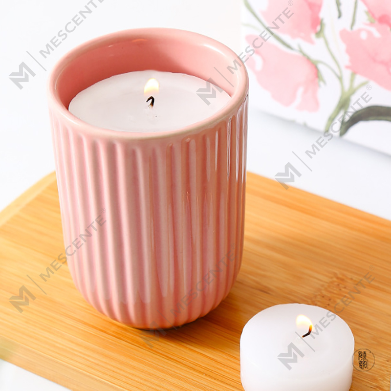 Venta al por mayor de velas aromáticas Woodwick de cera de soja de cerámica de colores de alta calidad y personalizadas con marca privada a granel